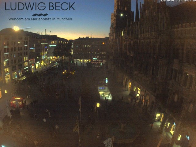 Munich Marienplatz Central Square