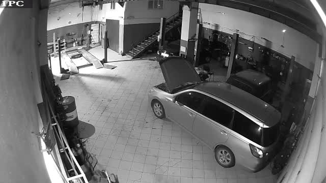 Krasnoyarsk Auto Repair Yard