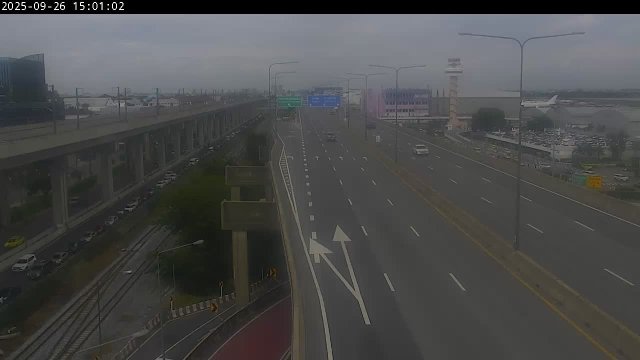 Don Mueang Airport Tollway Bustle