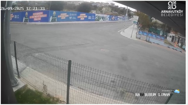 Arnavutköy Karaburun Harbor Path