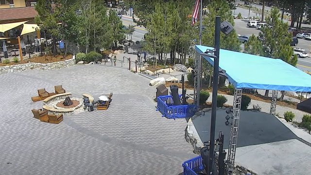 Mammoth Mountain Village Plaza