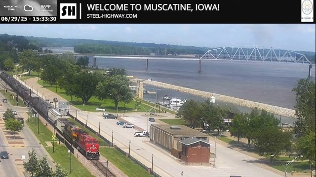 Muscatine Railroad Tracks View