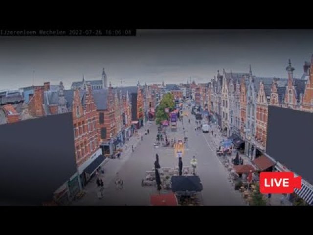 Mechelen's Ijzerenleen Square Bustle