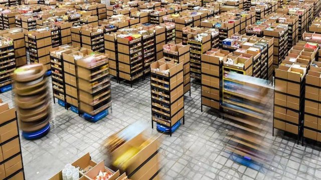 Chinese Robotic Warehouse Buzz