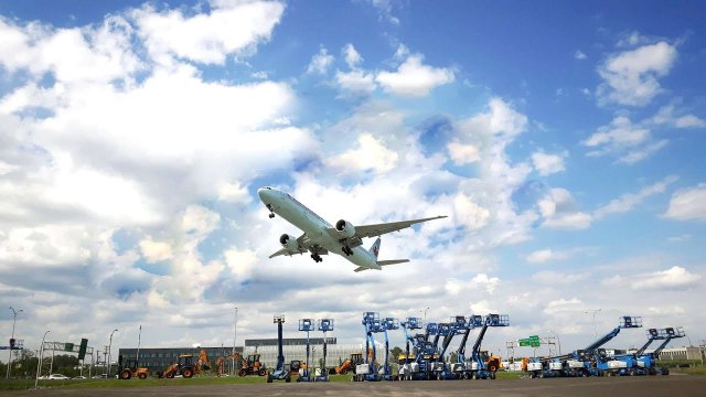 Trudeau Airport Takeoffs and Landings
